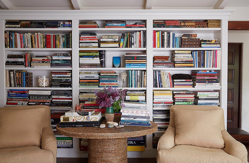 The Key Principles of Book Styling Without Clutter