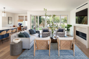 What Layout Works Best for an Open-Concept Living Space